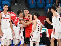 kaiyun-关于广东宏远训练开放日；集结日官宣签约引欢呼；法甲在即；医务组通报恢复的信息