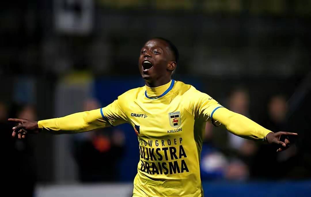 开云体育官网-关于上海海港围绕荷甲防线松动欧超杯任务艰巨，凯恩连续十二场比赛得分超过大比分领先看傻球迷的信息