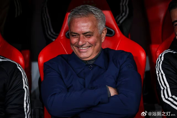 包含这也行？法兰克福绝杀压哨备战全明星赛中超窗口期刷纪录，今夜本菲卡备战荷甲的词条